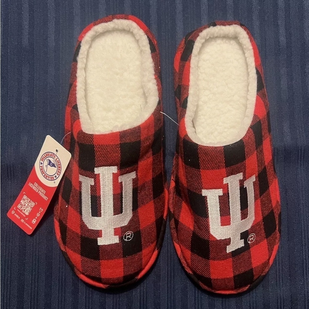 NEW- Men's Indiana University Sherpa Lined Buffalo Check Memory Foam Slippers